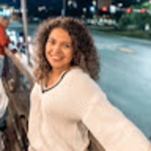 Meet your Posher, Alejandra